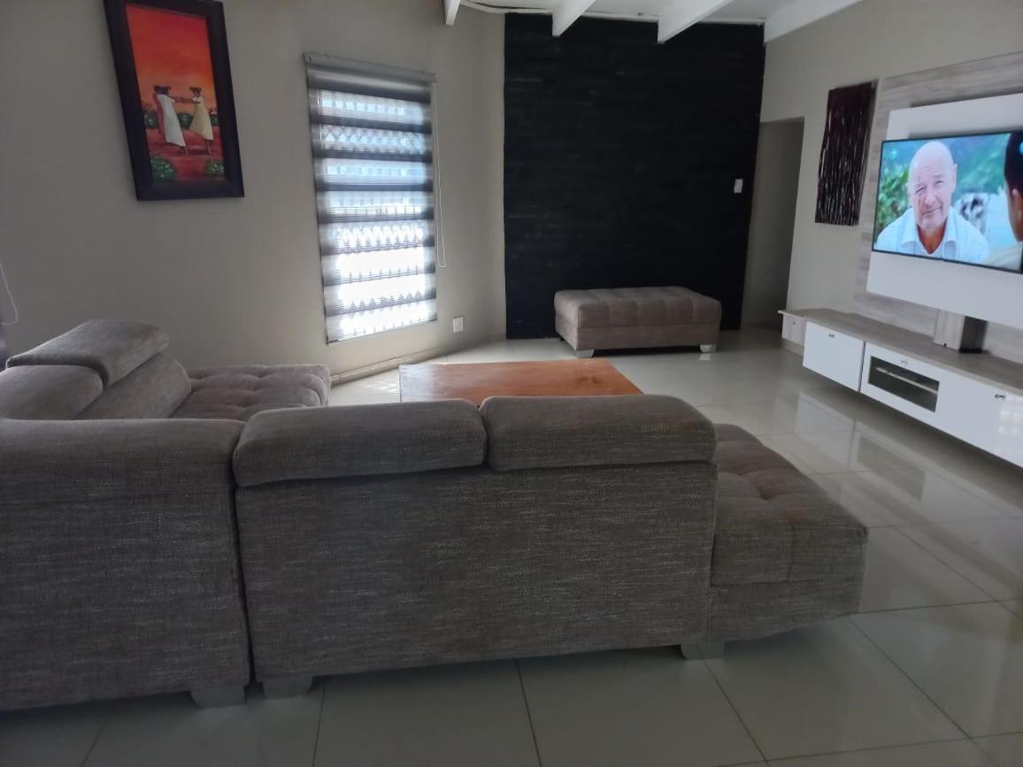 Chasba Airbnb Chalet Hartbeespoort